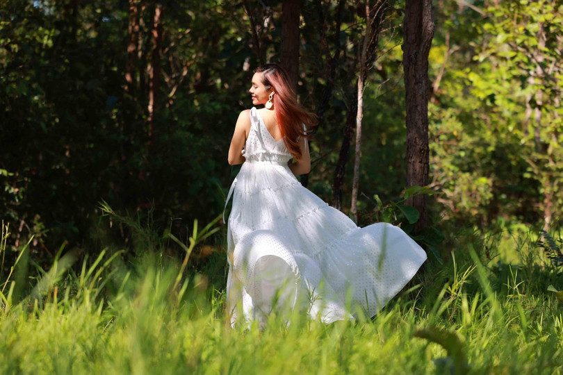 Nàng thơ giữa thiên nhiên