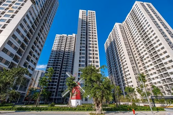 Các loại hình nhà ở xã hội phổ biến hiện nay nhiều "ông lớn" trên thị trường bất động sản muốn đầu tư. Ảnh: Vinhomes