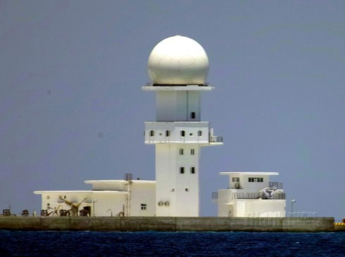 Cận cảnh tòa nhà 9 tầng Trung Quốc xây dựng trái phép trên bãi đá Huy Gơ ảnh 4