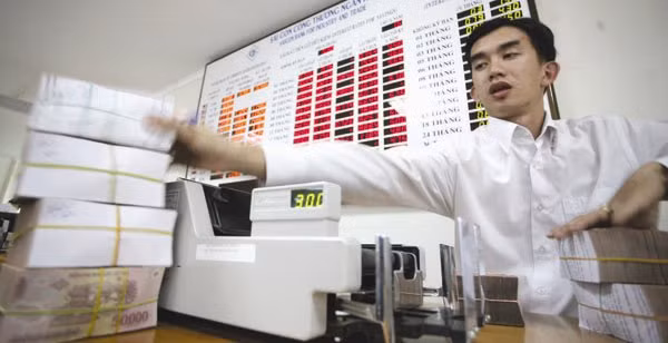 VietinBank vừa bán 16,9 triệu cổ phần, tương đương 5,48% vốn, của Saigonbank với giá 12.500 đồng/cổ phiếu. Ảnh: Tuệ Doanh