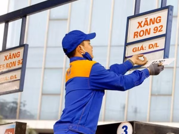  Giá xăng, dầu đồng loạt giảm sâu 