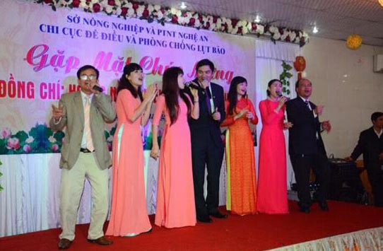 Tỉnh ủy Nghệ An: Rút kinh nghiệm PGĐ Sở mở tiệc linh đình ảnh 2 Tỉnh ủy Nghệ An: Rút kinh nghiệm PGĐ Sở mở tiệc linh đình ảnh 2