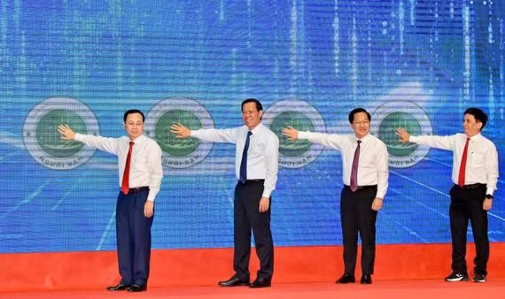 Chủ tịch UBND TP.HCM Phan Văn Mãi tại buổi công bố Cổng thông tin điện tử TP Thủ Đức và Ứng dụng trực tuyến "TP Thủ Đức"