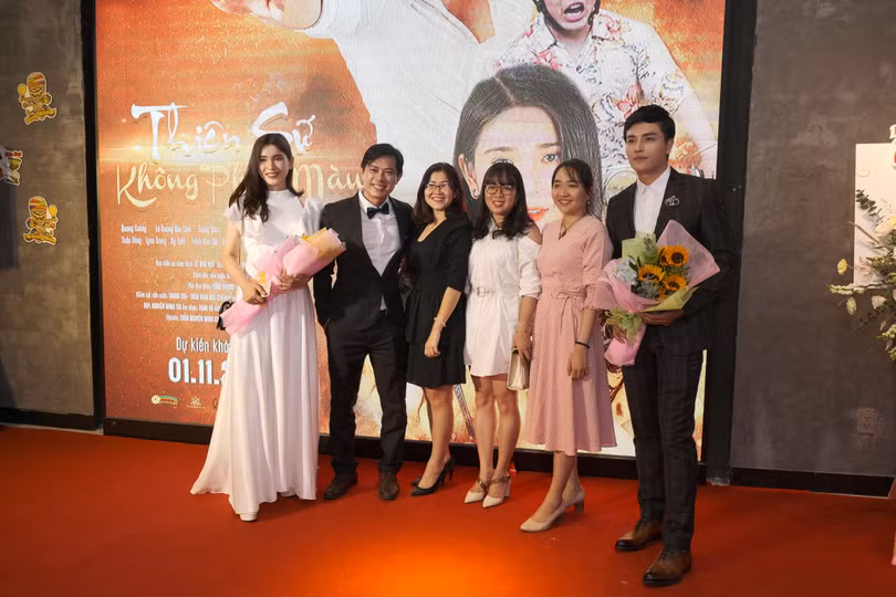 Đoàn làm phim ra mắt công chúng tối 29/10 tại TP.HCM