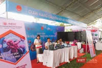 Các đơn vị, doanh nghiệp của Huế tham gia quảng bá, trưng bày thành tựu về chuyển đổi số tổ chức tại Huế.