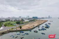 Dự án bất động sản và bến du thuyền Đà Nẵng (Marina Complex) bên sông Hàn.