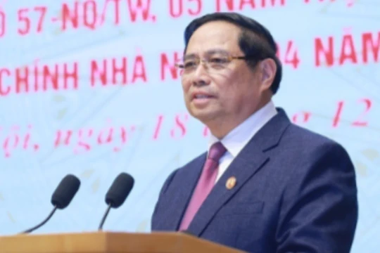 Thủ tướng yêu cầu cương quyết cắt giảm thủ tục hành chính rườm rà, vòng vo, mất thời gian.