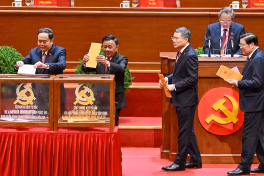 12 thành viên Chính phủ đương nhiệm không tham gia Ban Chấp hành Trung ương Đảng khóa XIV