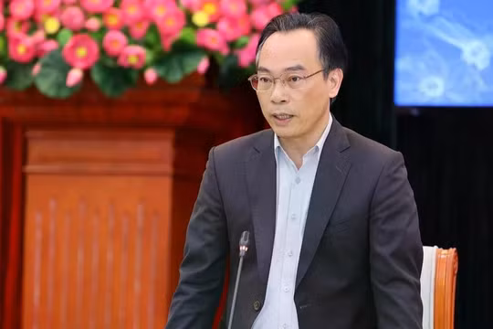 PGS.TS Hoàng Minh Sơn.