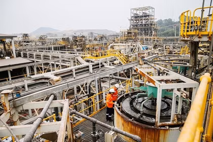 Vì sao cổ phiếu khoáng sản của Masan tím trần?