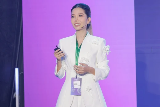 Bà Trang Phùng - CEO U2U Network
