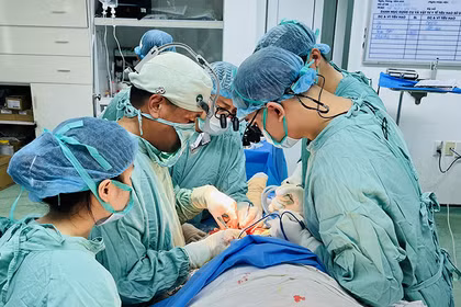 Phẫu thuật tạo hình thành công cho người phụ nữ có vòng 3 “ngoại cỡ”
