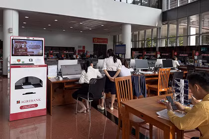 Khu vực thực hiện dịch vụ hành chính công tại Trung tâm hành chính TP Đà Nẵng. Ảnh XM.