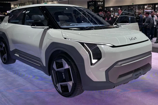 KIA ra mắt hai concept EV3 và EV4 tại Mỹ