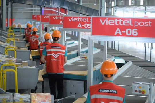 Viettel Post triển khai hệ thống băng chuyền tự động, nâng cao năng suất: Ảnh minh họa.