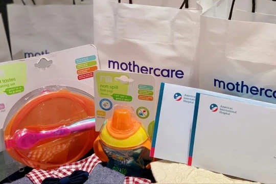 Mothercare và bệnh viện Quốc tế Mỹ tặng quà cho trẻ bị ảnh hưởng dịch Covid-19