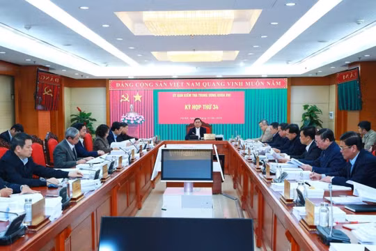 Ủy ban Kiểm tra Trung ương đề nghị kỷ luật hàng loạt cựu lãnh đạo Bộ Công Thương