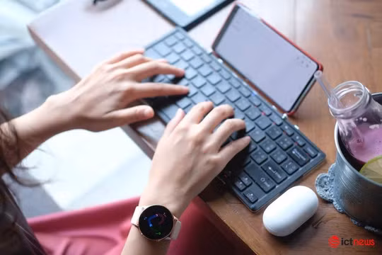 Chiến dịch “Gói cứu trợ VRW” ra đời với sứ mệnh kêu gọi cộng đồng công nghệ Việt đồng lòng, chung tay để hỗ trợ tối đa các doanh nghiệp vượt qua khó khăn do dịch Covid-19 gây ra (Ảnh minh họa: Hải Đăng)