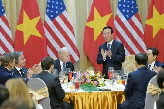 Chủ tịch nước Võ Văn Thưởng chủ trì chiêu đãi trọng thể Tổng thống Hoa Kỳ Joe Biden đang thăm cấp Nhà nước tới Việt Nam - Ảnh: VGP/Nhật Bắc