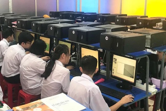 Học tin học tại Trường THPT Trần Hữu Trang (Q.5, TP.HCM)