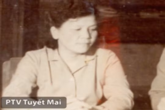 Nghe lại "Bản tin chiến thắng" phát trên sóng Đài Tiếng nói Việt Nam ngày 30/4/1975