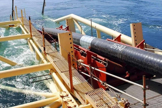 Mỹ bắt đầu “soi” kỹ cáp quang biển Trung Quốc