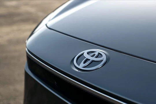 Toyota và Lexus áp dụng cổng sạc xe điện theo chuẩn Tesla