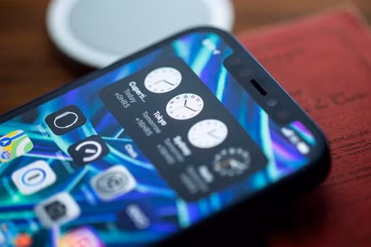 Nhiều đại lý ở Việt Nam ngừng nhận đặt cọc iPhone 13, hoàn tiền khách