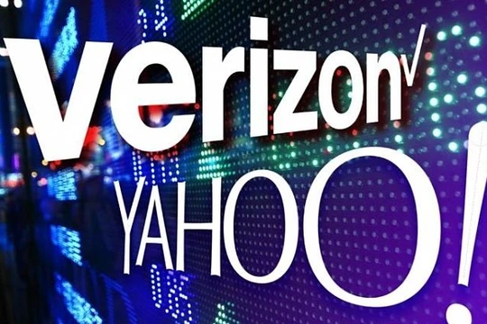 Verizon bán lỗ Yahoo, AOL