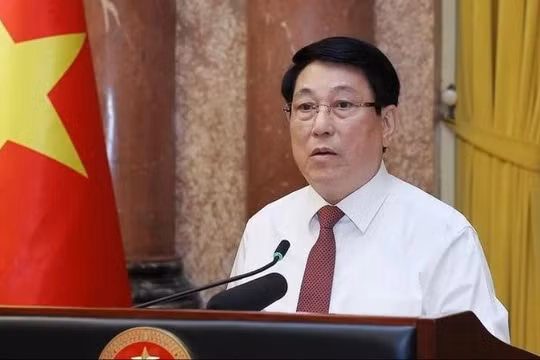 Chủ tịch nước: Báo chí phải luôn là người đồng hành tỉnh táo và tin cậy