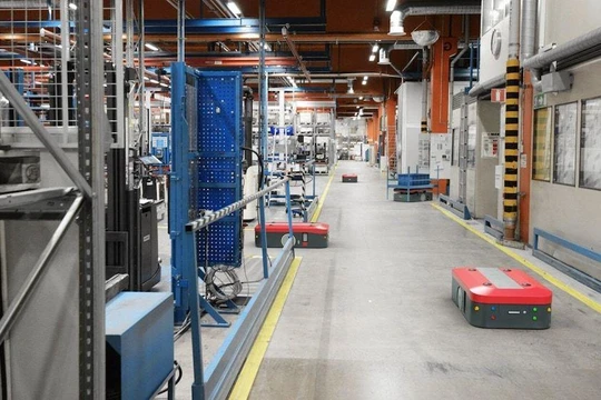 Nhà máy sản xuất ô tô đạt chuẩn 4.0