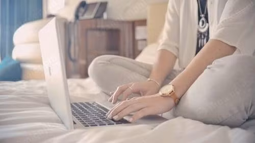 Cách chăm sóc pin laptop