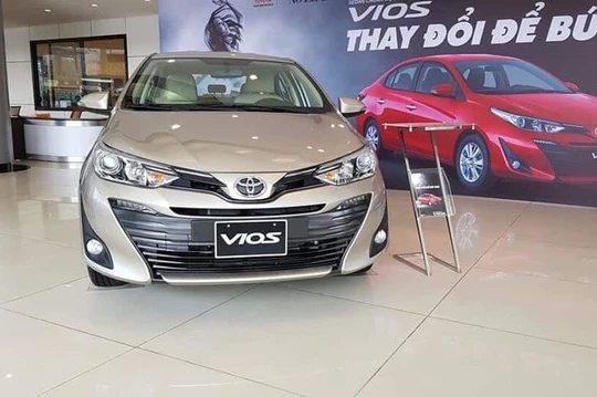 Toyota Vios giảm 10 triệu đồng, xuống từ 480 triệu đồng/chiếc.
