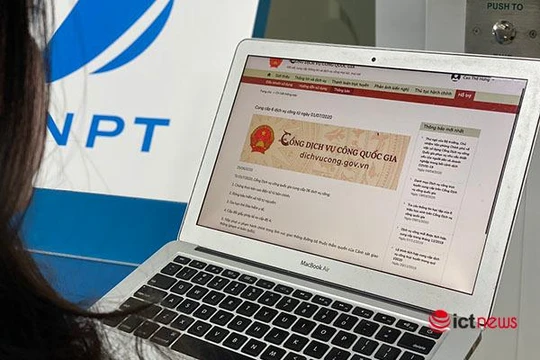 Việc Hòa Bình giao cụ thể chỉ tiêu thanh toán trực tuyến trên Cổng dịch vụ công quốc gia năm 2022 