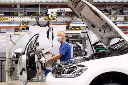 Các hãng ô tô toàn cầu thiếu hụt chất bán dẫn