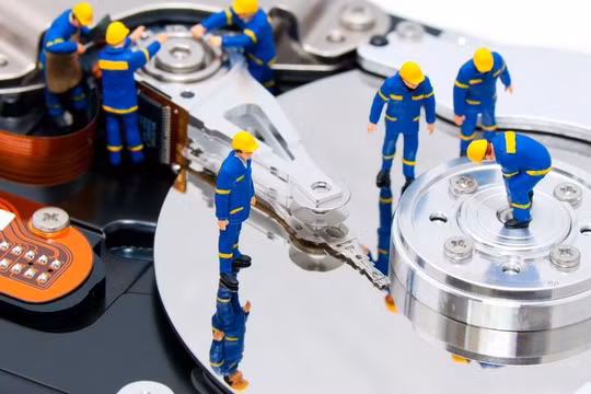 Phần mềm chuyên nghiệp giúp giám sát và dự đoán "tuổi thọ" ổ cứng máy tính