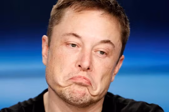 Elon Musk lại "làm trò trẻ con" trên mạng xã hội