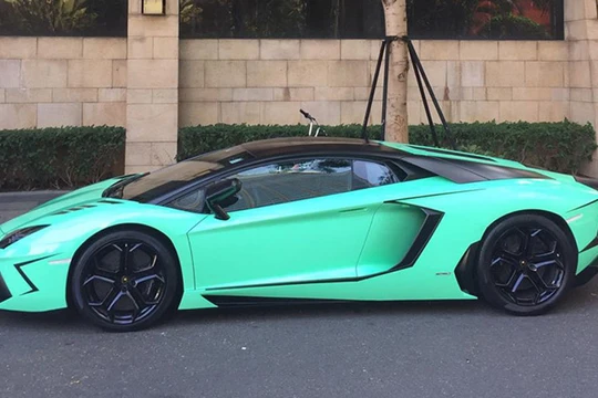Chiếc Lamborghini Aventador khi còn nguyên vẹn. (Ảnh: FBNV)