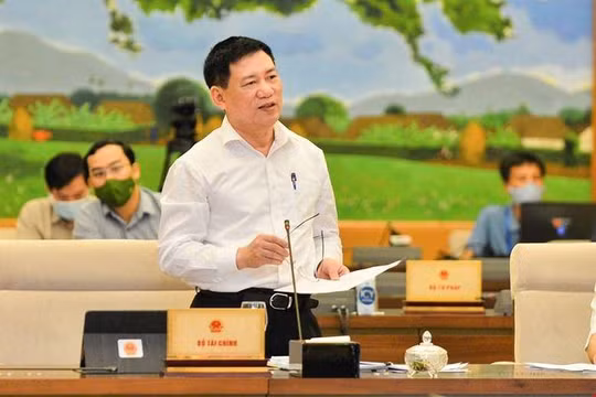 Hợp đồng bảo hiểm vẫn nặng về bảo vệ lợi ích doanh nghiệp