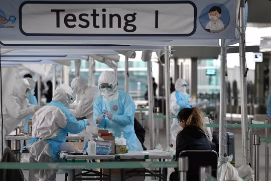 Nhiều bệnh nhân Covid-19 ở tâm dịch Vũ Hán dương tính trở lại sau 70 ngày khỏi bệnh