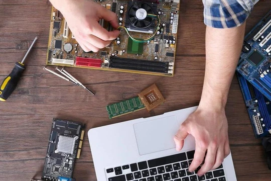 Cần làm gì để không lộ dữ liệu trước khi mang máy tính, smartphone đi sửa?