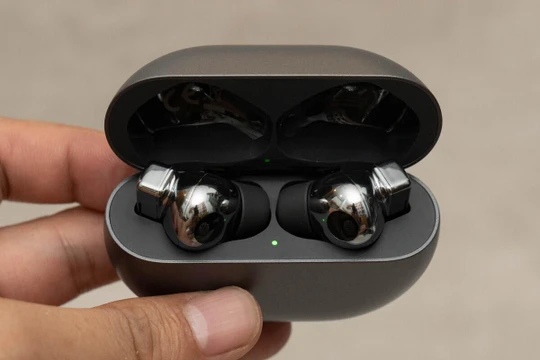 Tai nghe True Wireless chống ồn nổi bật