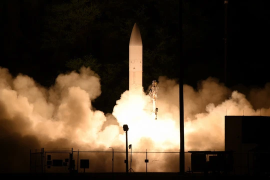 Tên lửa mang C-HGB phóng từ bãi thử ở Hawaii ngày 19/3. Video: US Navy.