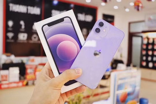 Giá iPhone 12 giảm sâu tại Việt Nam