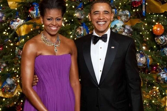 Món quà đặc biệt Tổng thống Obama tặng vợ trong ngày Valentine