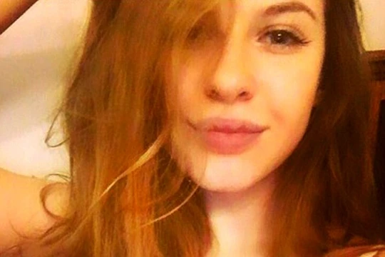 Ariana xinh đẹp rạng ngời là niềm mơ ước của nhiều chàng trai