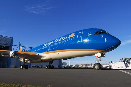 Năm 2016, Vietnam Airlines cũng từng đề xuất phương án bán và thuê lại 3 máy bay Airbus 350 và được ĐHCĐ thông qua. (Ảnh minh họa)
