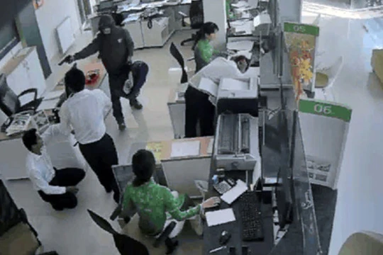 Ảnh trích xuất từ camera giám sát của ngân hàng