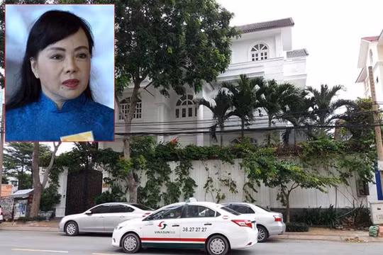 Bà Nguyễn Thị Kim Tiến cho hay căn nhà gia đình bà đang ở, gia đình đã mua đất 20 năm trước và xây nhà ở 10 năm nay. Ảnh: N.ĐỨC