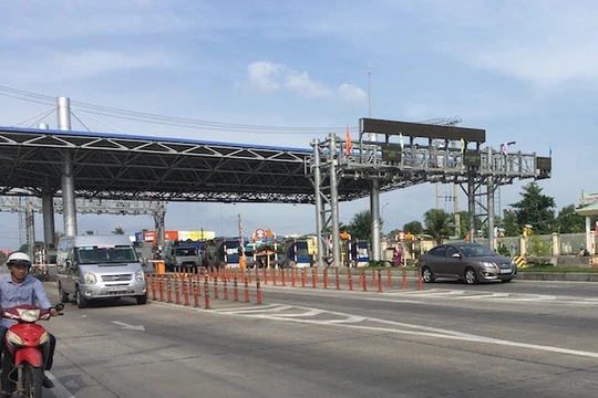 Trạm thu phí BOT Cần Thơ - Phụng Hiệp trên Quốc lộ 1 - Ảnh: Zing